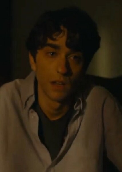 Alex Wolff photo