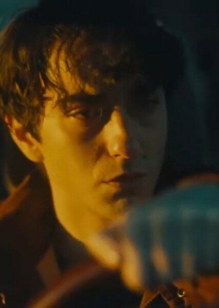 Alex Wolff photo