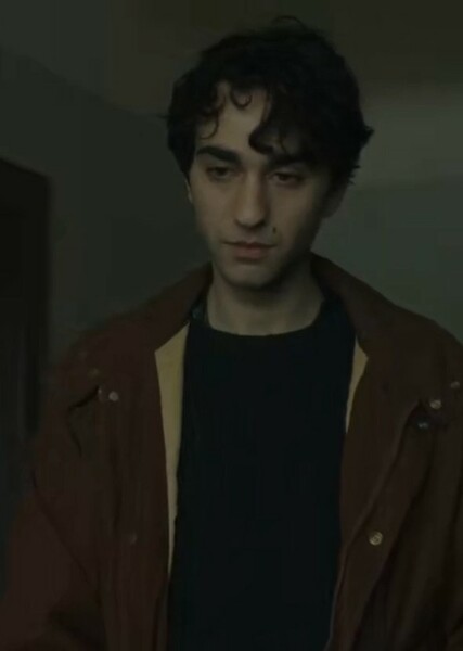 Alex Wolff photo