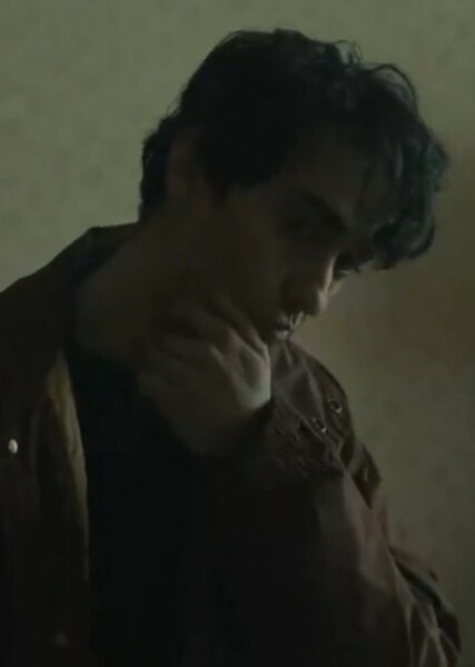 Alex Wolff photo