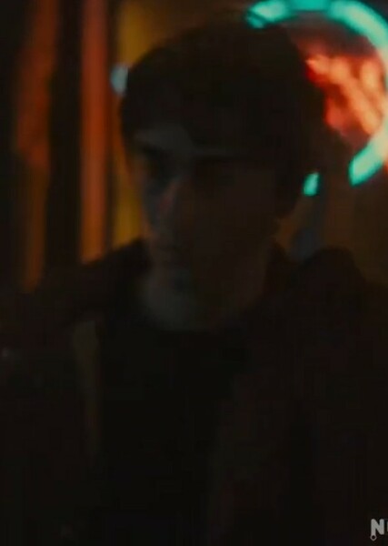 Alex Wolff photo