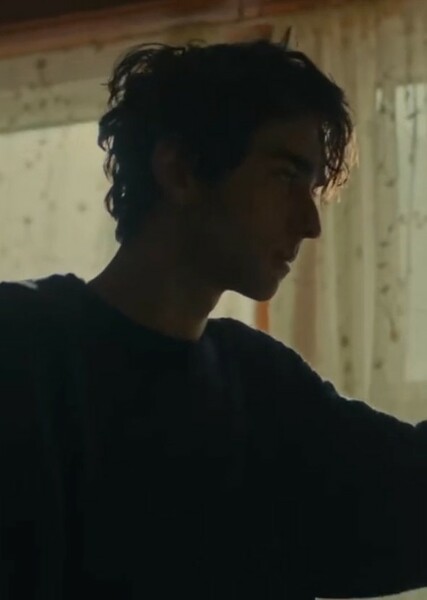 Alex Wolff photo