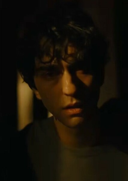 Alex Wolff photo