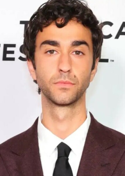 Alex Wolff photo