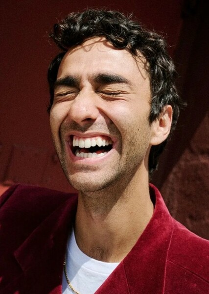 Alex Wolff photo
