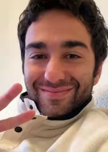 Alex Wolff photo
