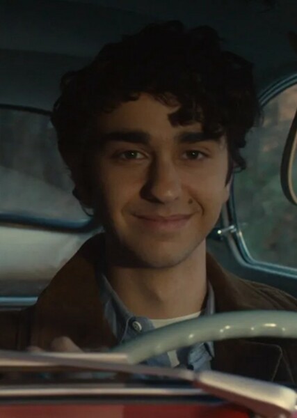 Alex Wolff photo