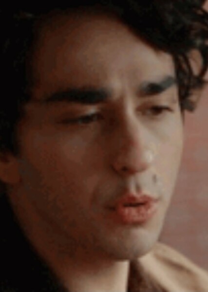 Alex Wolff photo