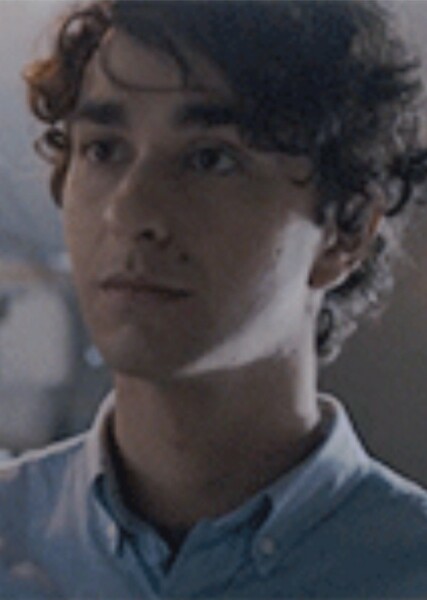Alex Wolff photo
