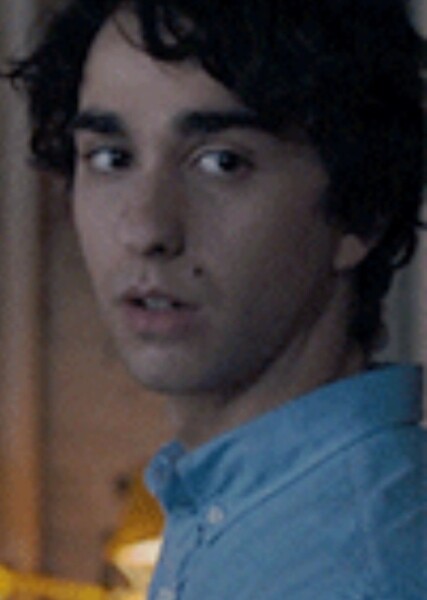 Alex Wolff photo