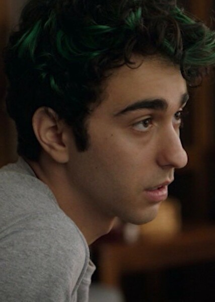 Alex Wolff photo