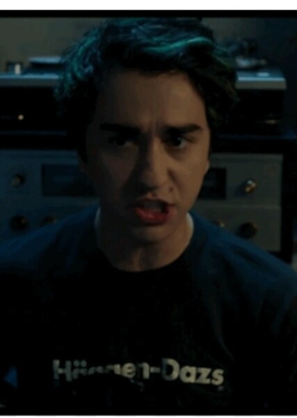 Alex Wolff photo