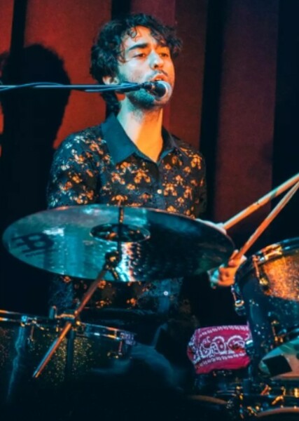 Alex Wolff photo
