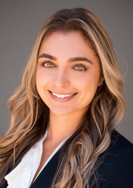 Alexa Azizi photo