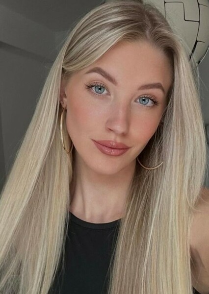 Alexa Bashan photo
