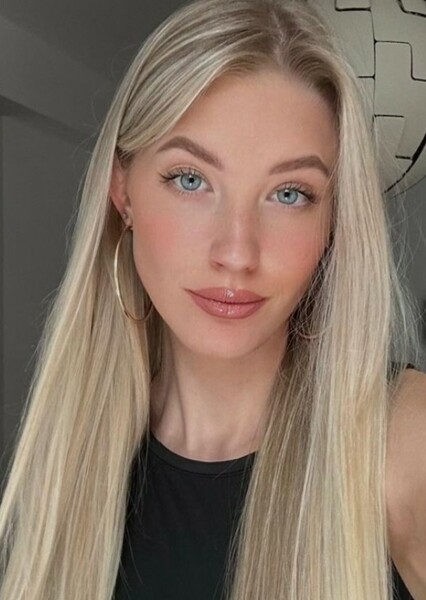 Alexa Bashan photo