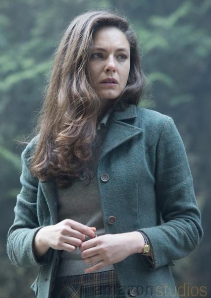 Alexa Davalos photo