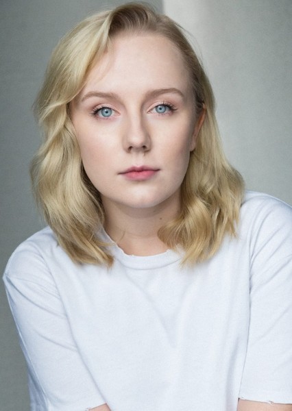 Alexa Davies photo
