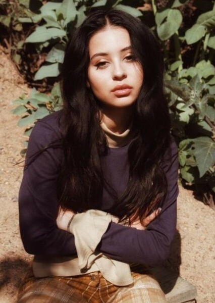 Alexa Demie photo