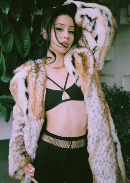 Alexa Demie photo