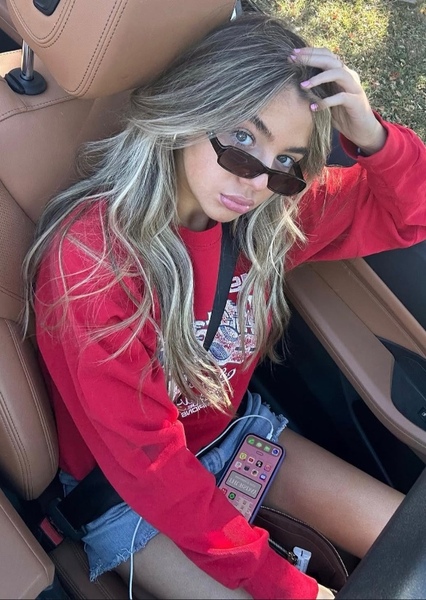 Alexa Nisenson photo