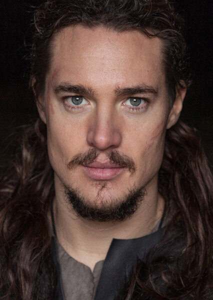 Alexander Dreymon