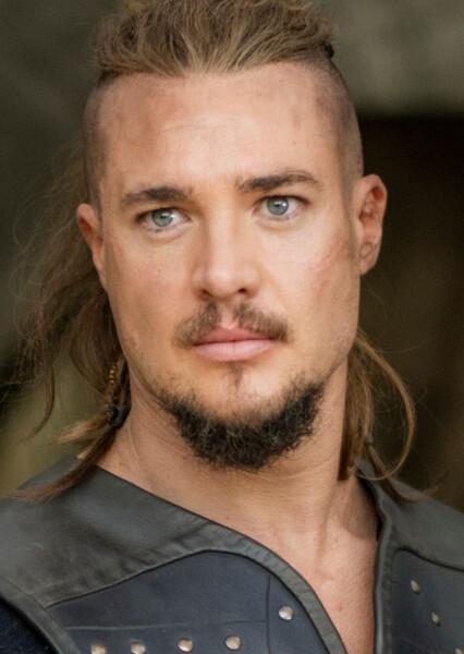 Alexander Dreymon photo