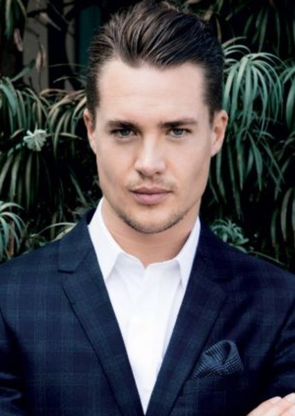 Alexander Dreymon