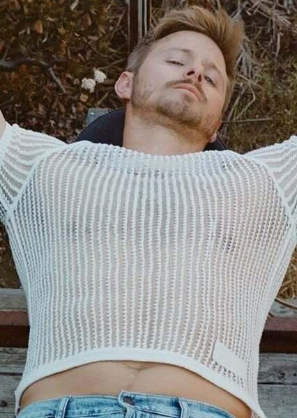 Alexander Ludwig photo