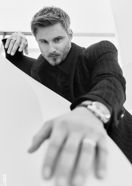 Alexander Ludwig photo