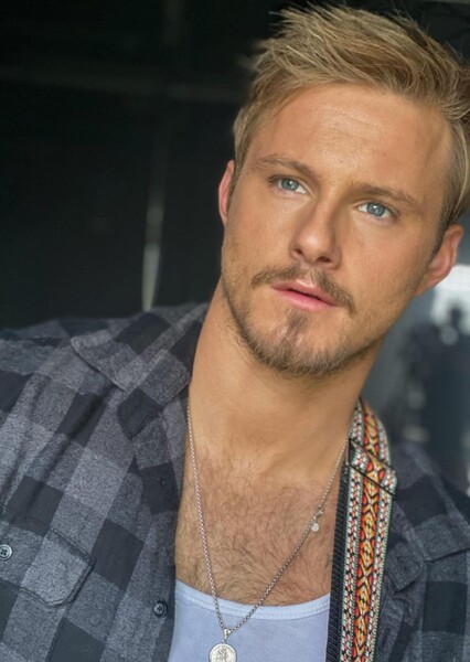 Alexander Ludwig photo