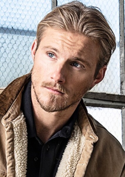 Alexander Ludwig photo