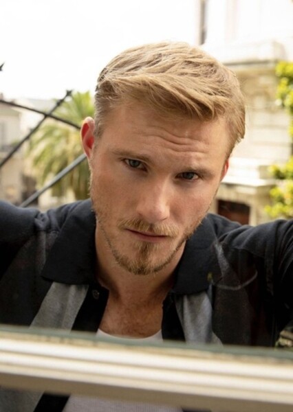 Alexander Ludwig photo
