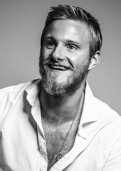 Alexander Ludwig photo