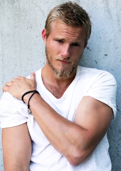 Alexander Ludwig photo