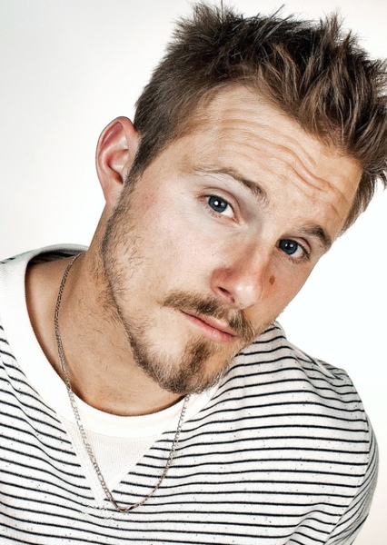 Alexander Ludwig photo