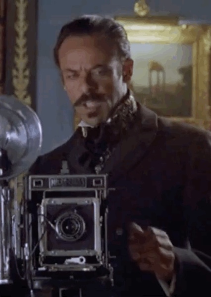 Alexander Siddig photo
