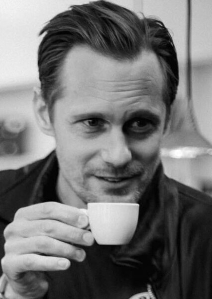 Alexander Skarsgård photo