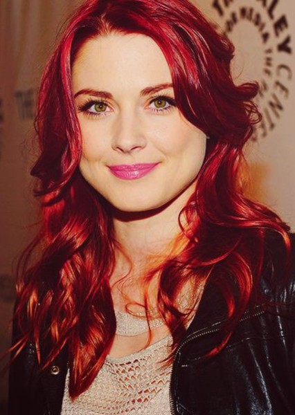 Alexandra Breckenridge photo