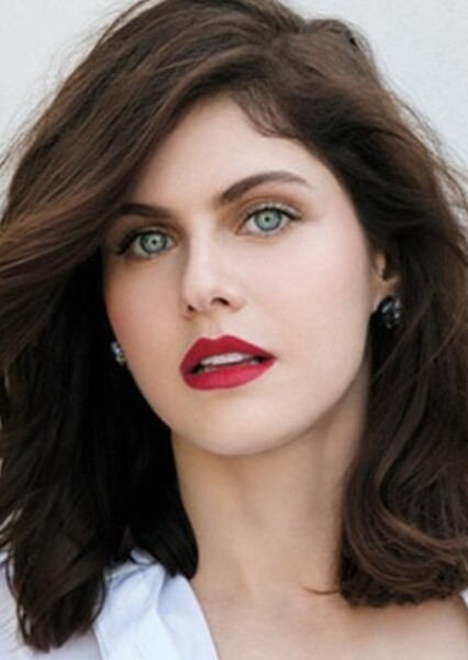 Alexandra Daddario photo
