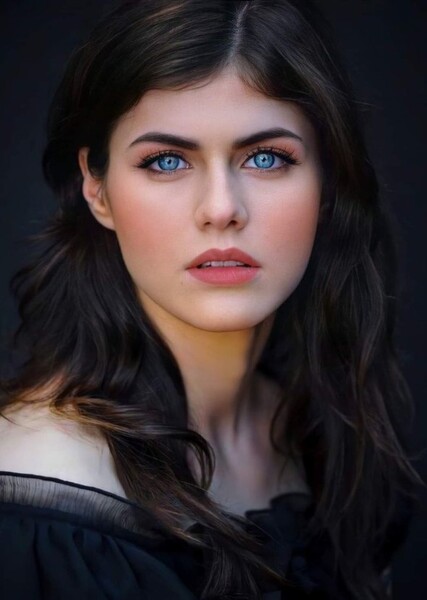 Alexandra Daddario