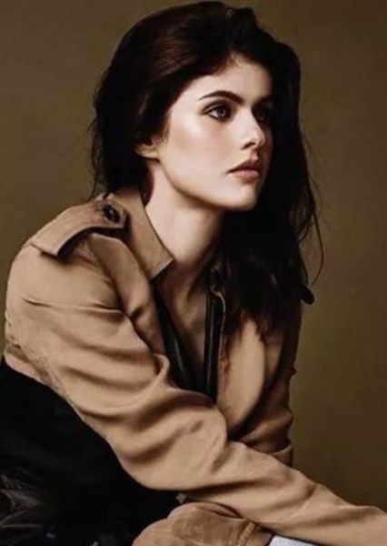 Alexandra Daddario photo