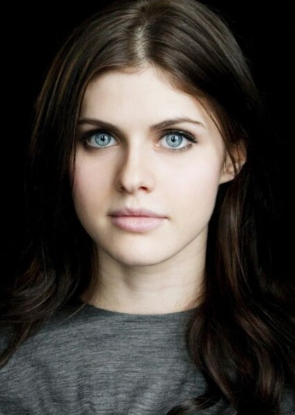 Alexandra Daddario photo