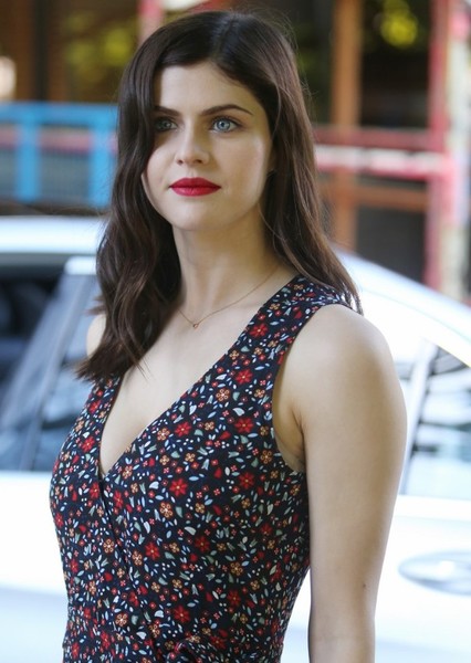 Alexandra Daddario photo