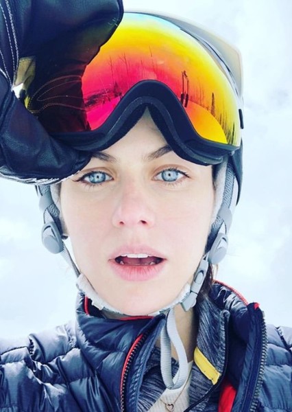 Alexandra Daddario photo