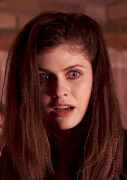 Alexandra Daddario photo