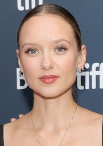 Alexandra Dowling photo