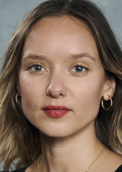 Alexandra Dowling photo