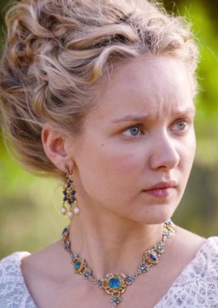 Alexandra Dowling photo