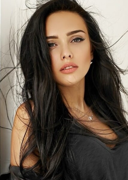 Alexandra Evglevskaya photo